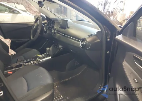 2017 Toyota Yaris Ia z USA, uszkodzony, nr VIN 3MYDLBYV9HY157713